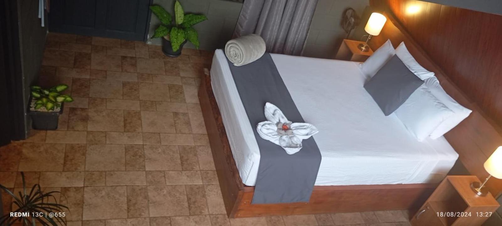 Yarumo Lodge, Rio Celeste Black Chalets Bijagua Extérieur photo